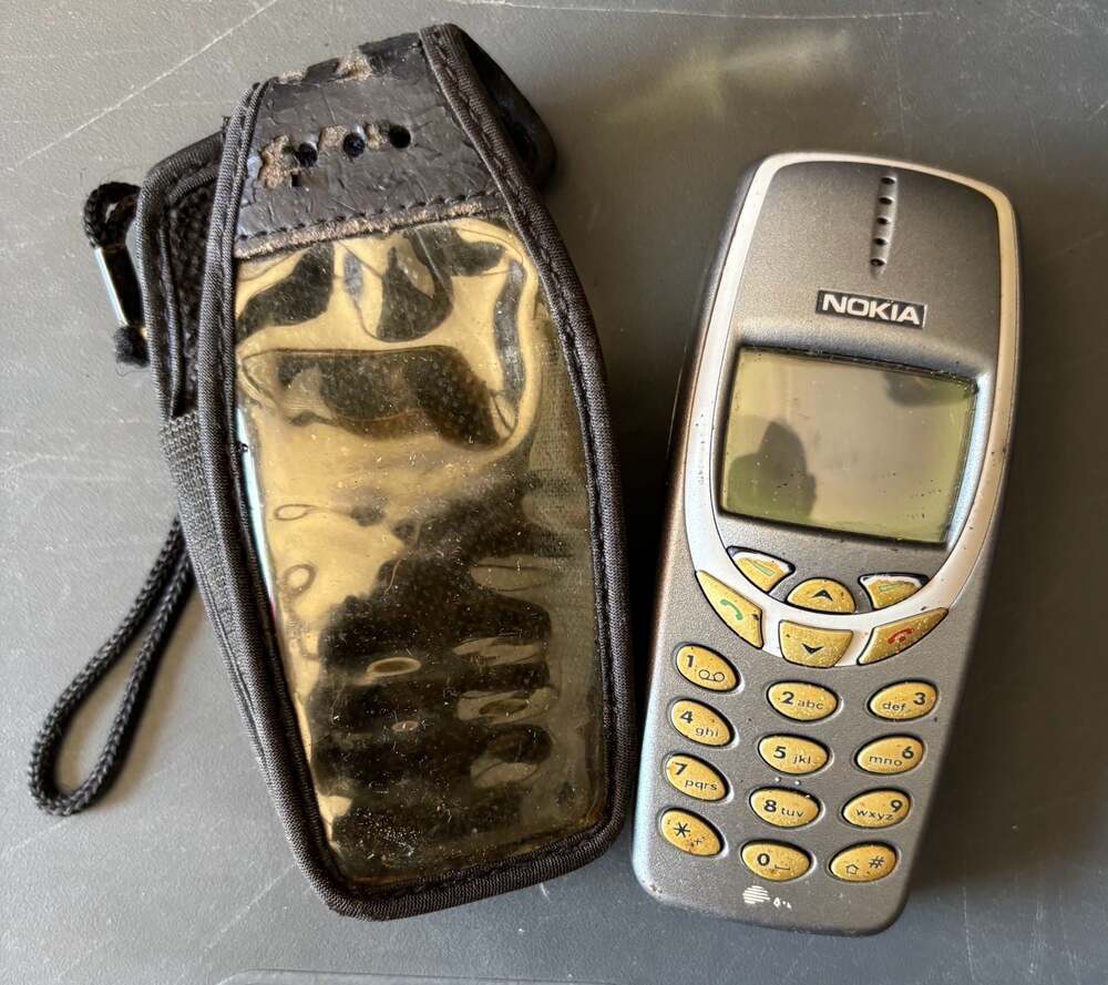 Vintage Nokia 3210 Cell Phone with Pouch
